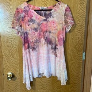 Capped sleeved blouse size L